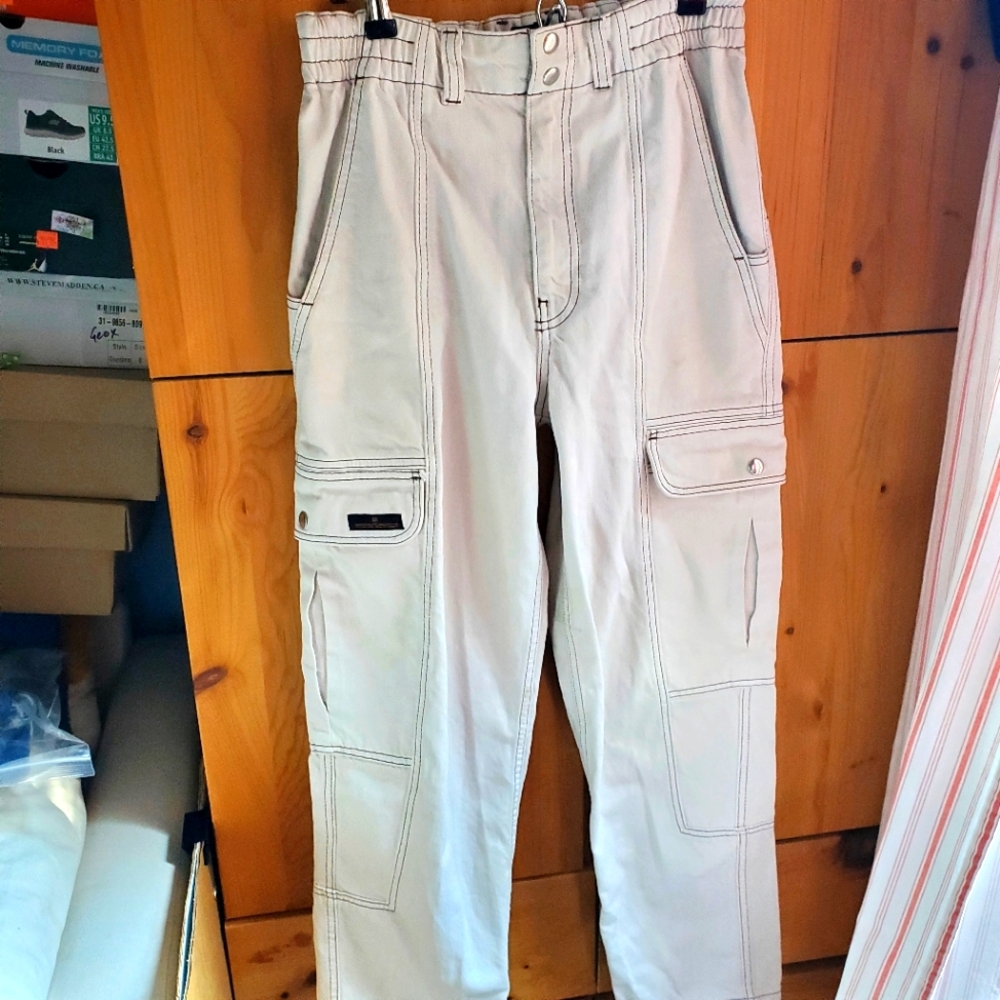 BDG Relaxed Skate Cargo Jeans In Ivory Size 28